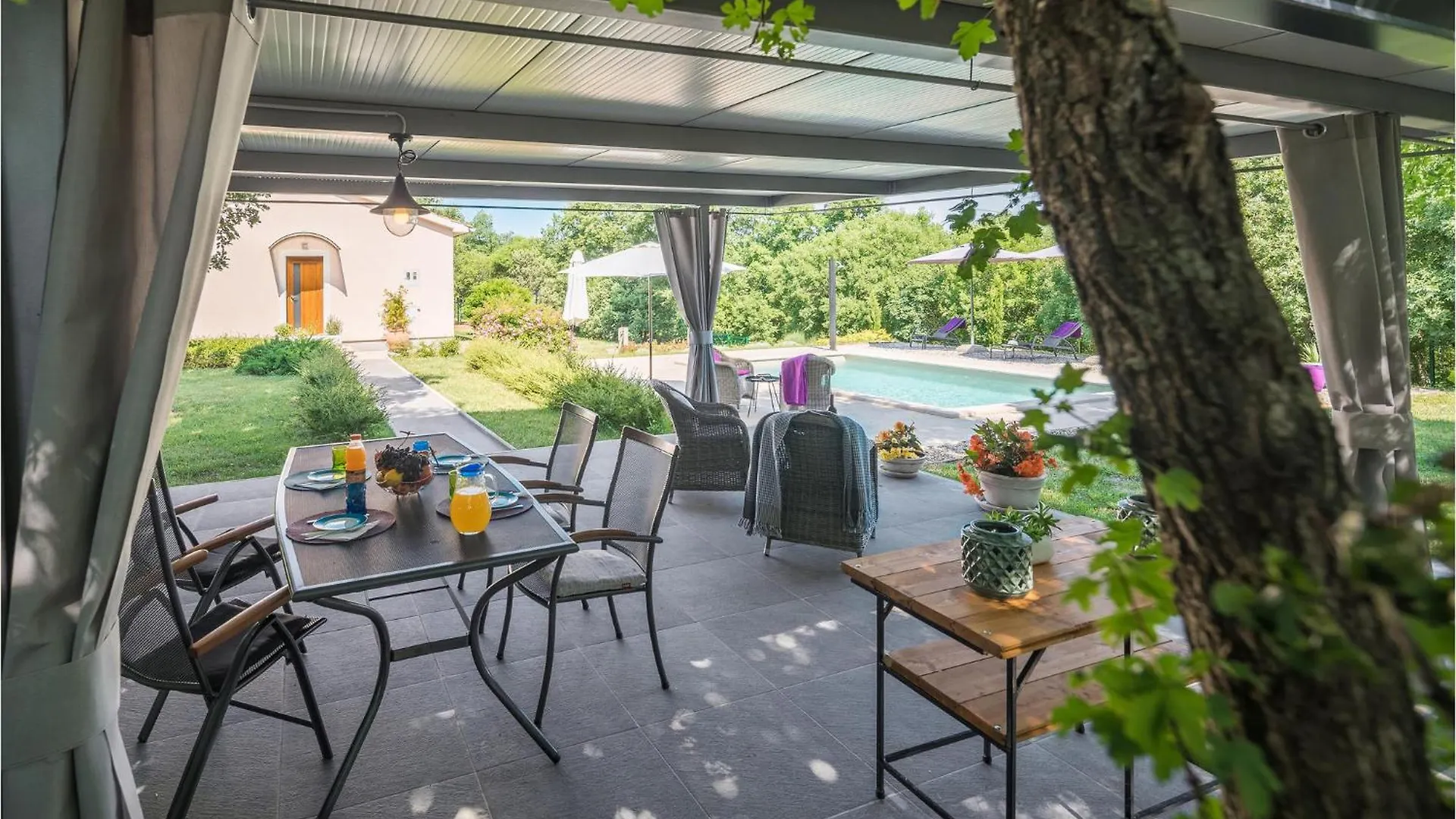 Beautiful Home In Bale With Kitchen Tatil Evi